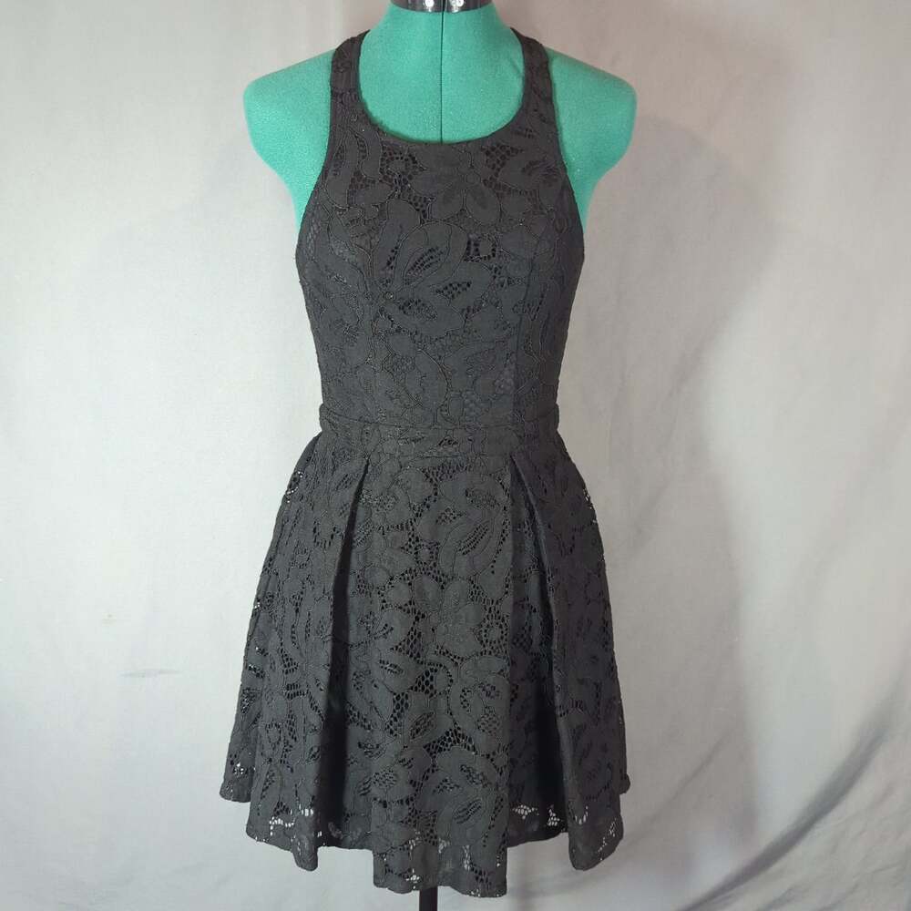 Lulus Black Floral Lace Fit and Flare Skater Mini Dress XS